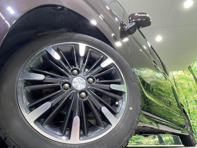 �y����15�C���`�A���~�z�C�[���z�O�ςɃ}�b�`���������A���~�z�C�[���𑕒����Ă���܂��B�e��ЊO�A���~�z�C�[����A�X�^�b�h���X�^�C�����戵�����Ă���܂��B���񂲑��k����������