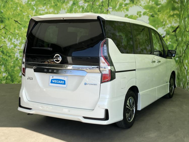 セレナ1.2 e-POWER ハイウェイスターV