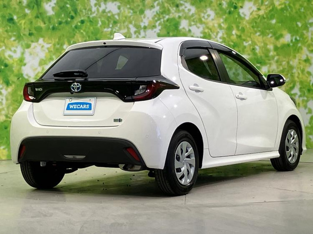 ヤリス1.5 ハイブリッド X