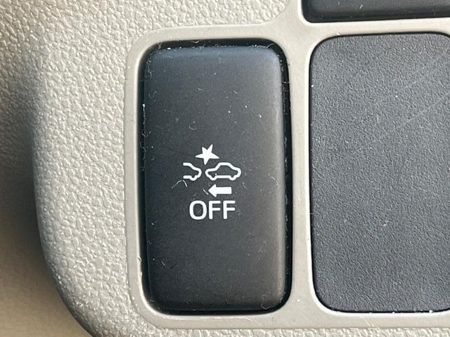 �y�X�}�[�g�A�V�X�g�z���s���ɑO���̎ԗ�����F�����A�Փ˂������Ȏ��͌x��ƃu���[�L�ŏՓˉ���Ɣ�Q�y�����A�V�X�g�B�����S�Ƀh���C�u�����y���݂��������܂��B