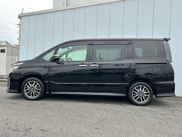 ヴォクシー2.0 ZS 煌