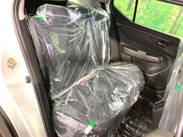 ���i���ȃI���W�i���t���A�}�b�g���I�v�V�����ɂĂ��p�ӂ��Ă���܂��B���D���ȃf�U�C����J���[�����Ԃɍ��킹�đI��ł����������Ƃ��ł��܂���