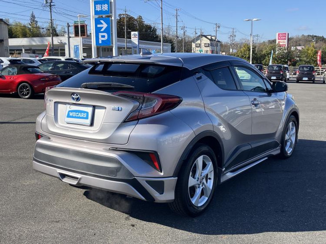 C-HRハイブリッド 1.8 S LED パッケージ