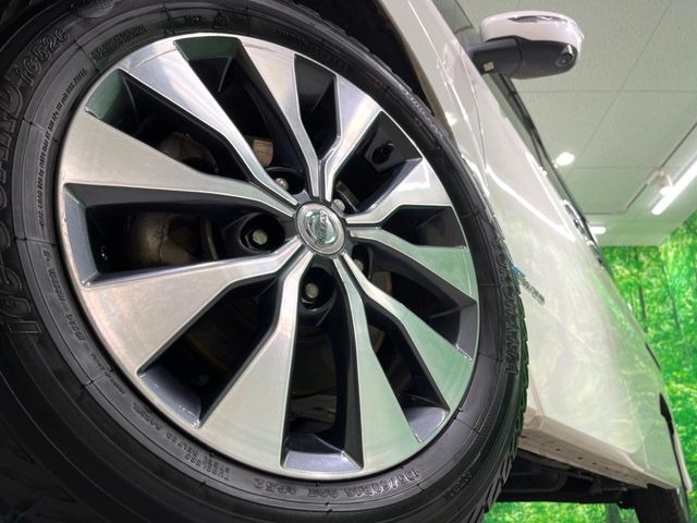 �y����16�C���`�A���~�z�C�[���z�O�ςɃ}�b�`���������A���~�z�C�[���𑕒����Ă���܂��B�e��ЊO�A���~�z�C�[����A�X�^�b�h���X�^�C�����戵�����Ă���܂��B���񂲑��k����������