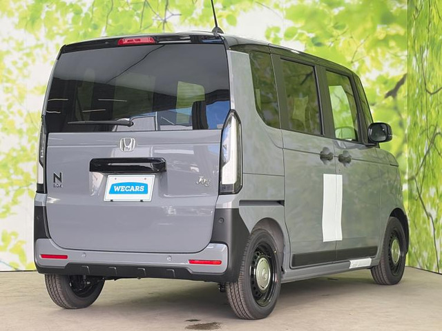 N-BOXジョイ 2トーン