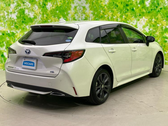 カローラツーリング1.8 ハイブリッド W×B