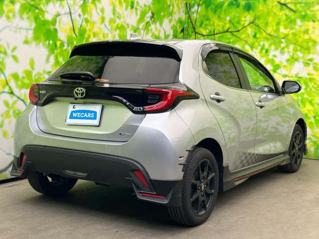 ヤリス1.5 ハイブリッド Z E-Four 4WD