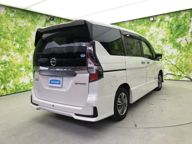 セレナ1.2 e-POWER ハイウェイスターV