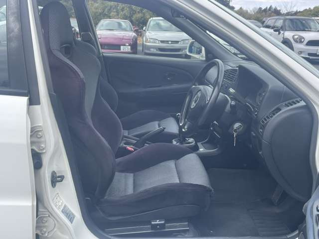 �C�ɂȂ邨�Ԃ�����܂�����E�̓d�b�ԍ����璼�ڂ��X�ɂ��₢���킹���������B�x�����@����ԗ����A��Ԃ܂łȂ�ł������������Ē����܂��B�X�^�b�t�ꓯ���A�����҂����Ă���܂��B