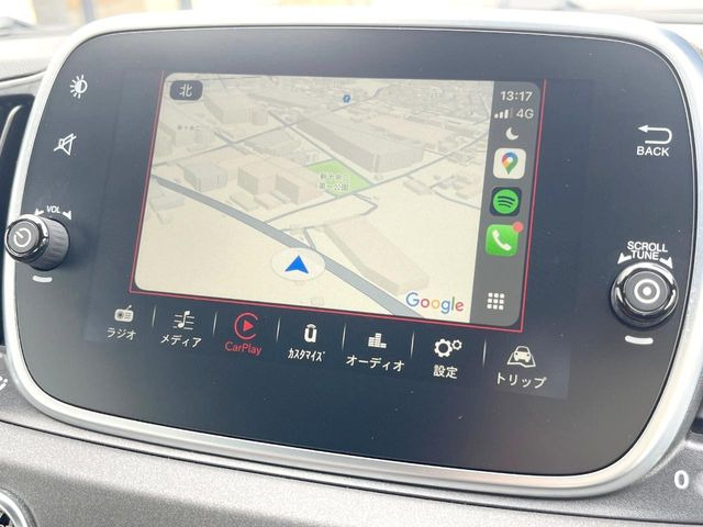 ��Apple Car Play:�X�}�z�Ƃ̗L���ڑ��ŁA�i�r�E�I�[�f�B�I�Đ��ȂǃX�}�z�̃A�v���@�\����ʂł��g����֗��@�\�ł�!