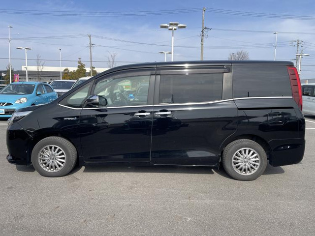 エスクァイアハイブリッド1.8 Gi ブラックテーラード