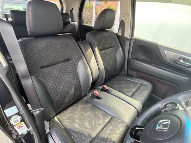 �^�]�ȃV�[�g���͎g�p�������Ȃ��A�ǍD�ȏ�ԂƂȂ��Ă��܂��B���J�Ɏg���Ă������Ƃ��悭�킩��܂��ˁB