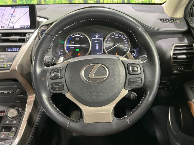 �y�����v�����X�e�A�����O�z�㎿�Ȋv���g�p���邱�ƂŁA��ɂ����������݂ƂĂ��^�]���₷���n���h���ł���