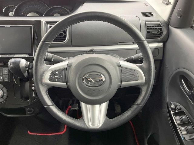 �y�����v�����X�e�A�����O�z�㎿�Ȋv���g�p���邱�ƂŁA��ɂ����������݂ƂĂ��^�]���₷���n���h���ł���