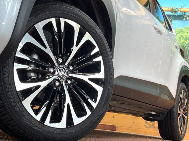 �y����18�C���`�A���~�z�C�[���z�O�ςɃ}�b�`���������A���~�z�C�[���𑕒����Ă���܂��B�e��ЊO�A���~�z�C�[����A�X�^�b�h���X�^�C�����戵�����Ă���܂��B���񂲑��k����������