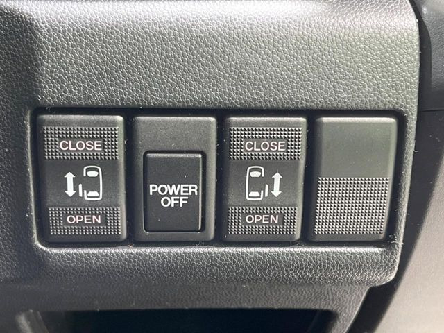 �y�����p���[�X���C�h�h�A�z�X�}�[�g�L�[��^�]�Ȃ̃X�C�b�`�Ō�ȗ����X���C�h�h�A�̊J���\���d��������͂����ăh�A���J����K�v�������A�����Ȃ��q�l�ł��ȒP�ɊJ���߂ł����K�ł���