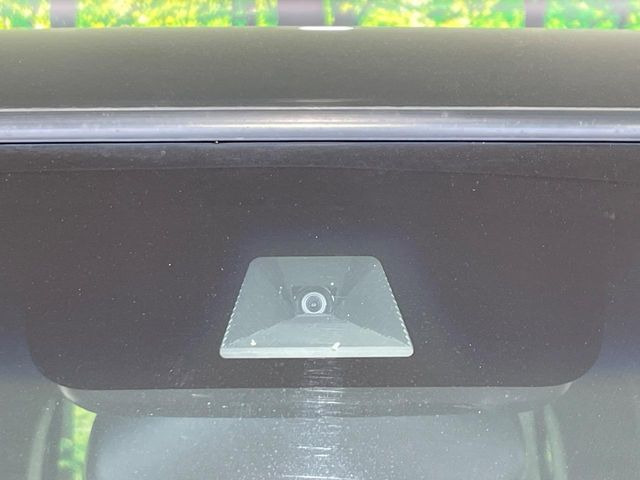 �y�z���_�Z���V���O�z���s���ɑO���̎ԗ�����F�����A�Փ˂������Ȏ��͌x��ƃu���[�L�ŏՓˉ���Ɣ�Q�y�����A�V�X�g�B�����S�Ƀh���C�u�����y���݂��������܂��B