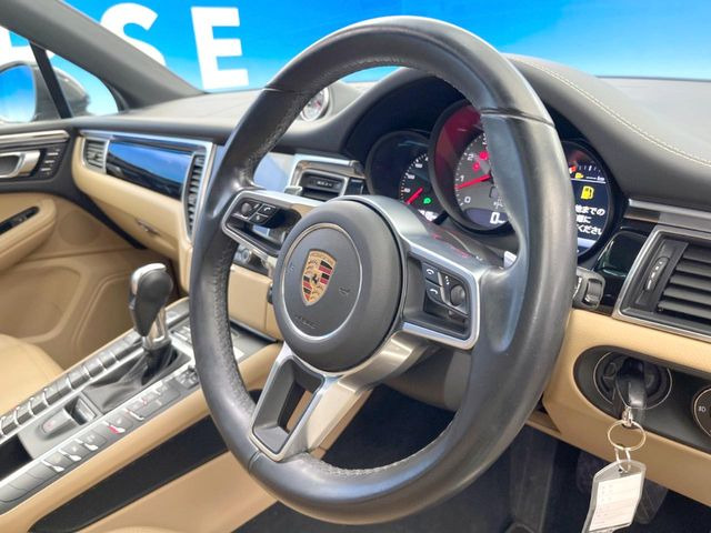 ���n���h�����̃X�������Ȃ��A���ꂢ�ȏ�Ԃ��ێ����Ă���܂��B�e�X�C�b�`���̓�����m�F�ς݂ł��B