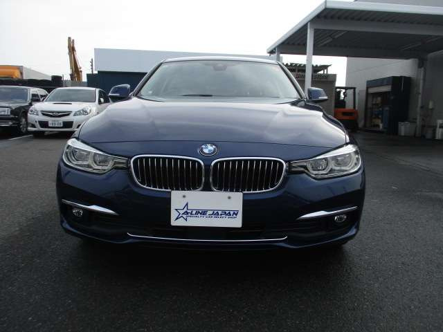 3シリーズセダン320i ラグジュアリー