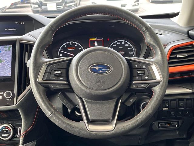 �y�����v�����X�e�A�����O�z�㎿�Ȋv���g�p���邱�ƂŁA��ɂ����������݂ƂĂ��^�]���₷���n���h���ł���