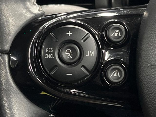 �����[�_�[�N���[�Y�R���g���[��:�O�̎ԂƂ̎Ԋԋ��������ɂƂ�A��葬�x�Ŏ������s���Ă���鎟����̃N���[�Y�R���g���[��!��ɍ������H�⎩���Ԑ�p���H�Ŏg�p����֗��ȋ@�\�ł�!