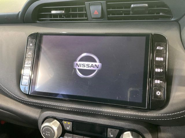 �y�����i�r�z�l�C�̏����i�r�𑕔����Ă���܂��B�i�r�̎g���₷���͂������A�I�[�f�B�I�@�\���[��!�L�����v�◷�s�͂������A�ʋ΂┃�����ȂǕ��i�̃h���C�u���y�����Ȃ�͂���