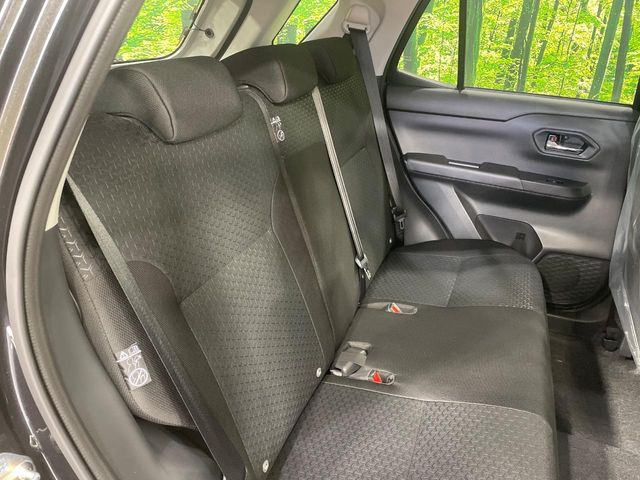 ���i���ȃI���W�i���t���A�}�b�g���I�v�V�����ɂĂ��p�ӂ��Ă���܂��B���D���ȃf�U�C����J���[�����Ԃɍ��킹�đI��ł����������Ƃ��ł��܂���