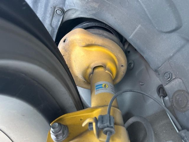 �y�r���V���^�C�����_���p�[�z�������s���̎ԗ����萫�����コ���Ă����l�C�̑����B�X���̏��S�n���]���ɂ����A�X�|�[�e�B�ȑ��s�����y���݂��������܂���