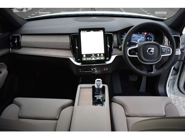 XC90プラス B5 AWD 4WD