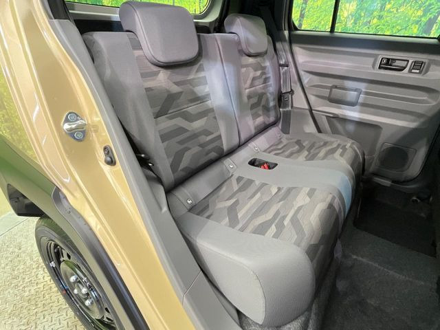 ���i���ȃI���W�i���t���A�}�b�g���I�v�V�����ɂĂ��p�ӂ��Ă���܂��B���D���ȃf�U�C����J���[�����Ԃɍ��킹�đI��ł����������Ƃ��ł��܂���