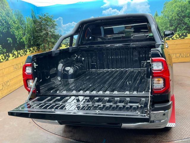 �ύڗ�500kg�̍L�X�Ƃ����f�b�L�́A�V�т���d���܂ő��p�r�Ɏg���܂��B�x�b�h���C�i�[��g�m�J�o�[�̎��t���������k��������