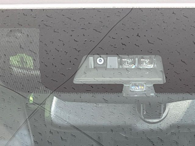 �y�O�He-Assist�z���s���ɑO���̎ԗ�����F�����A�Փ˂������Ȏ��͌x��ƃu���[�L�ŏՓˉ���Ɣ�Q�y�����A�V�X�g�B�����S�Ƀh���C�u�����y���݂��������܂��B