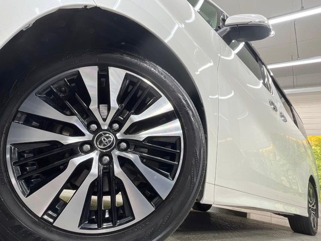 �y�����A���~�z�C�[���z�O�ςɃ}�b�`���������A���~�z�C�[���𑕒����Ă���܂��B�e��ЊO�A���~�z�C�[����A�X�^�b�h���X�^�C�����戵�����Ă���܂��B���񂲑��k����������