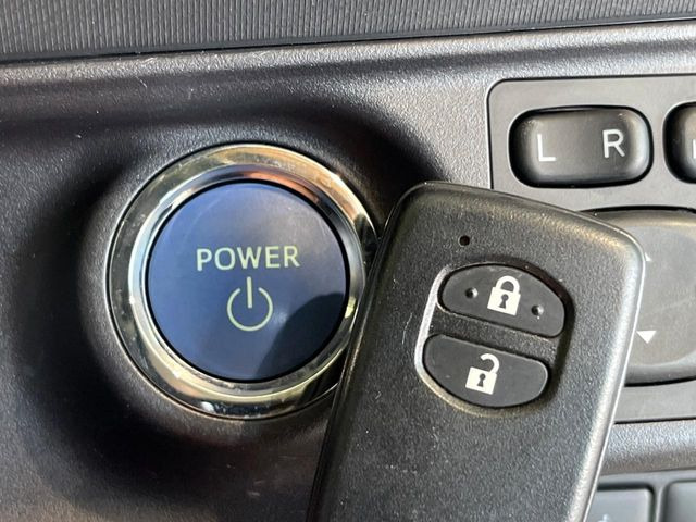 �y�X�}�[�g�L�[�z�J�o����|�P�b�g�ɓ��ꂽ�܂܂ł��h�A�̎{���E�������\�ȃX�}�[�g�L�[�𑕔��B�G���W���̃I���E�I�t�����J�M�����o���K�v����������Ƃ��Ă��֗��ł���