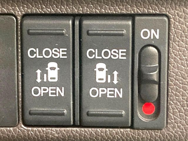 フリードハイブリッド