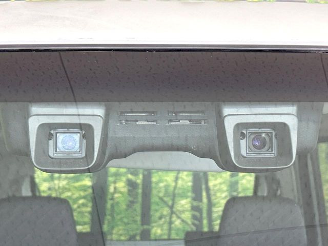 �y�f���A���J�����u���[�L�T�|�[�g�z���s���ɑO���̎ԗ�����F�����A�Փ˂������Ȏ��͌x��ƃu���[�L�ŏՓˉ���Ɣ�Q�y�����A�V�X�g�B�����S�Ƀh���C�u�����y���݂��������܂��B