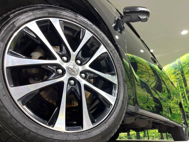 �y����18�C���`�A���~�z�C�[���z�O�ςɃ}�b�`���������A���~�z�C�[���𑕒����Ă���܂��B�e��ЊO�A���~�z�C�[����A�X�^�b�h���X�^�C�����戵�����Ă���܂��B���񂲑��k����������