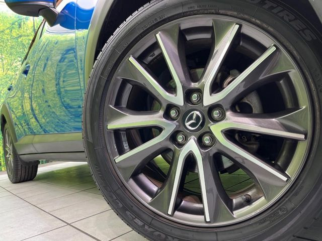 �y����18�C���`�A���~�z�C�[���z�O�ςɃ}�b�`���������A���~�z�C�[���𑕒����Ă���܂��B�e��ЊO�A���~�z�C�[����A�X�^�b�h���X�^�C�����戵�����Ă���܂��B���񂲑��k����������