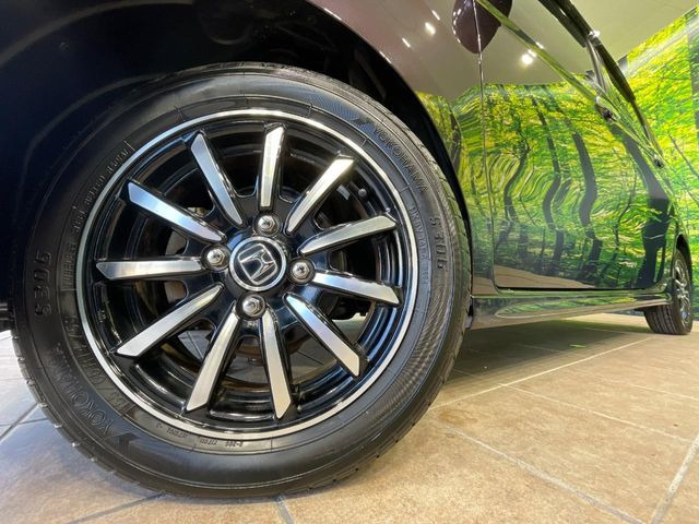 �y����14�C���`�A���~�z�C�[���z�O�ςɃ}�b�`���������A���~�z�C�[���𑕒����Ă���܂��B�e��ЊO�A���~�z�C�[����A�X�^�b�h���X�^�C�����戵�����Ă���܂��B���񂲑��k����������