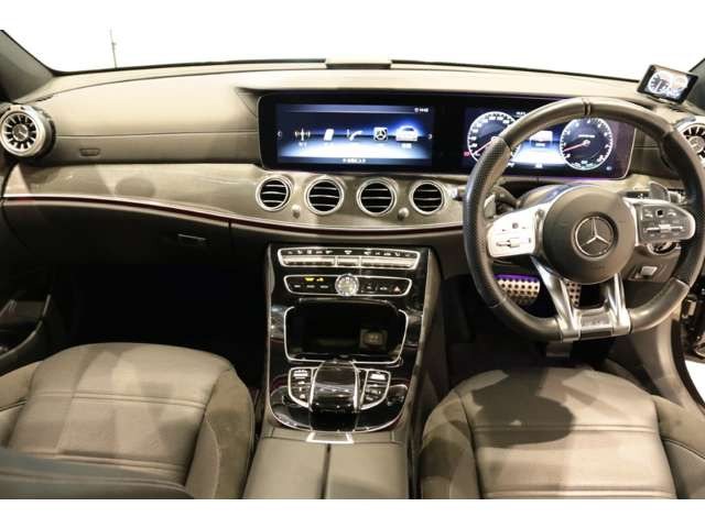 EクラスワゴンAMG E53 4マチックプラス 4WD