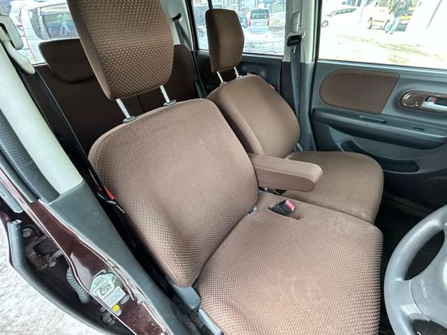 ���̋Ǝ҂ɂ������ې􂢁A�V�[�g�̃^�o�R�Ȃǂɂ��R�Q���̃��y�A��(�L��)�������Ă���܂��B