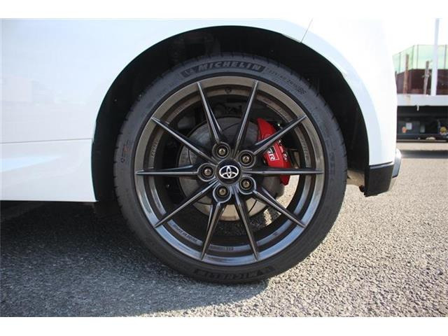 ���Ǝҗl�ւ̔̔��͂��f�肳���Ă��������܂��B �Ԍ������ԗ��̏ꍇ�́A�Ԍ����擾�������x�������z�ŕ\�����Ă���܂��B