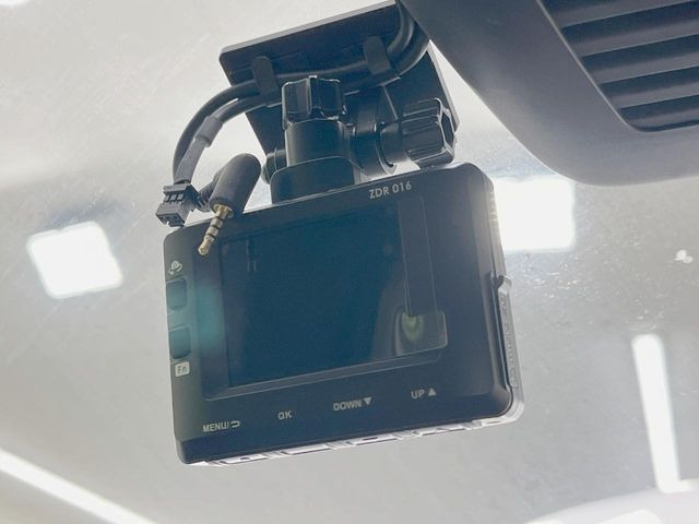 �y�h���C�u���R�[�_�[�z�h���C�u���R�[�_�[����!���s���͂������A������^�]�⎖�̂ɑ��������ہA�f���ŋL�^���A����̃��X�N�ɔ����܂��B���L�^�pSD�J�[�h�͂��q�l�����g�ł��������������K�v������܂��B