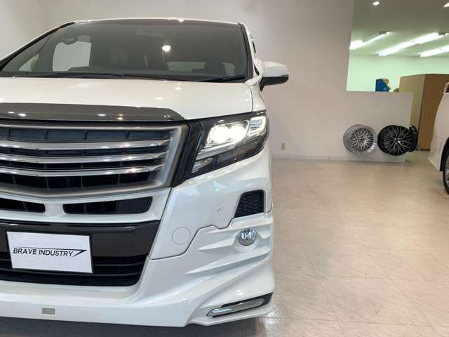 ��ԑ��s��R�����s�ł����E�ǍD��LED�w�b�h���C�g�t��!