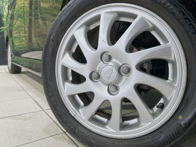 �y����15�C���`�A���~�z�C�[���z�O�ςɃ}�b�`���������A���~�z�C�[���𑕒����Ă���܂��B�e��ЊO�A���~�z�C�[����A�X�^�b�h���X�^�C�����戵�����Ă���܂��B���񂲑��k����������