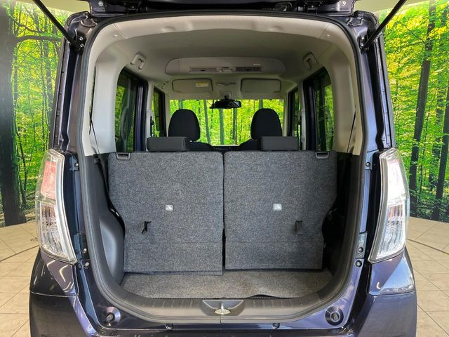 ���i�̂���������ʋ΁A���}���ɏ\���ȉ׎��X�y�[�X���m�ۂ��Ă���܂��B�Z�J���h�V�[�g��|���ƁA�傫�ȉו��̐ύڂ��\�ł���