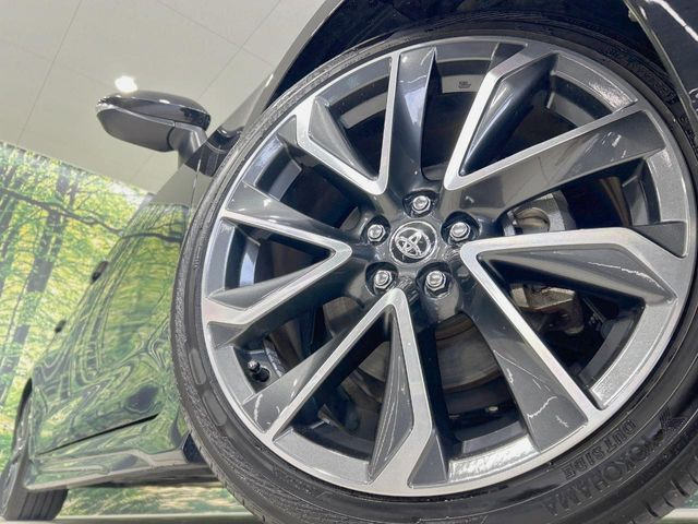 �y����18�C���`�A���~�z�C�[���z�O�ςɃ}�b�`���������A���~�z�C�[���𑕒����Ă���܂��B�e��ЊO�A���~�z�C�[����A�X�^�b�h���X�^�C�����戵�����Ă���܂��B���񂲑��k����������