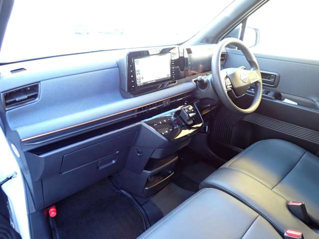 ���S���ʉ^�]�x���V�X�e�����u����v��ގ��ԗ����m�x��E�C���e���W�F���g�A���E���h�r���[���j�^�[(�ړ������m�@�\�t)��