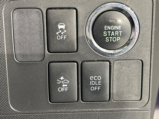 �y�X�}�[�g�A�V�X�g�z���s���ɑO���̎ԗ�����F�����A�Փ˂������Ȏ��͌x��ƃu���[�L�ŏՓˉ���Ɣ�Q�y�����A�V�X�g�B�����S�Ƀh���C�u�����y���݂��������܂��B