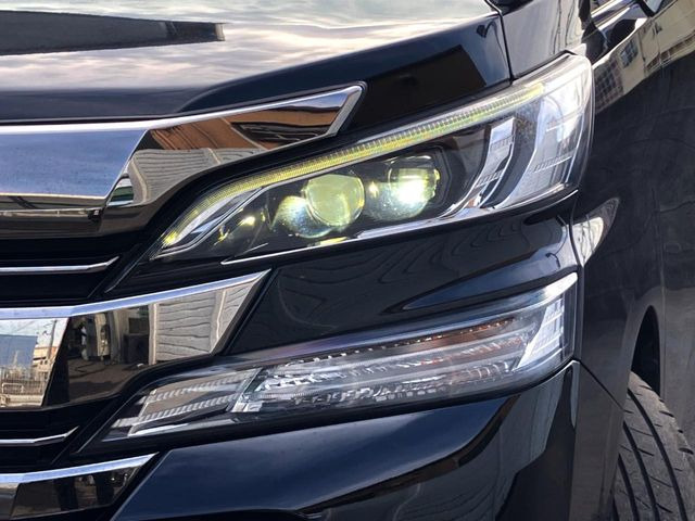 ���w�b�h���C�g��e�[�������v&�A���~�z�C�[�����̊e��R�[�e�B���O���I�X�X�����Ă���܂��B�{�H��̃����e�i���X�͐��􂢂�����OK��